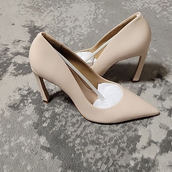 SCHUTZ Shoes - Schutz heel